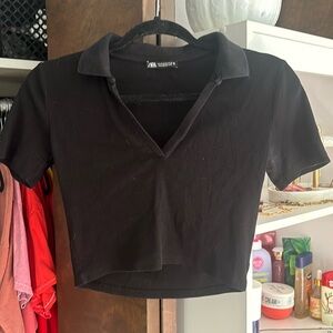 Cropped v neck with color